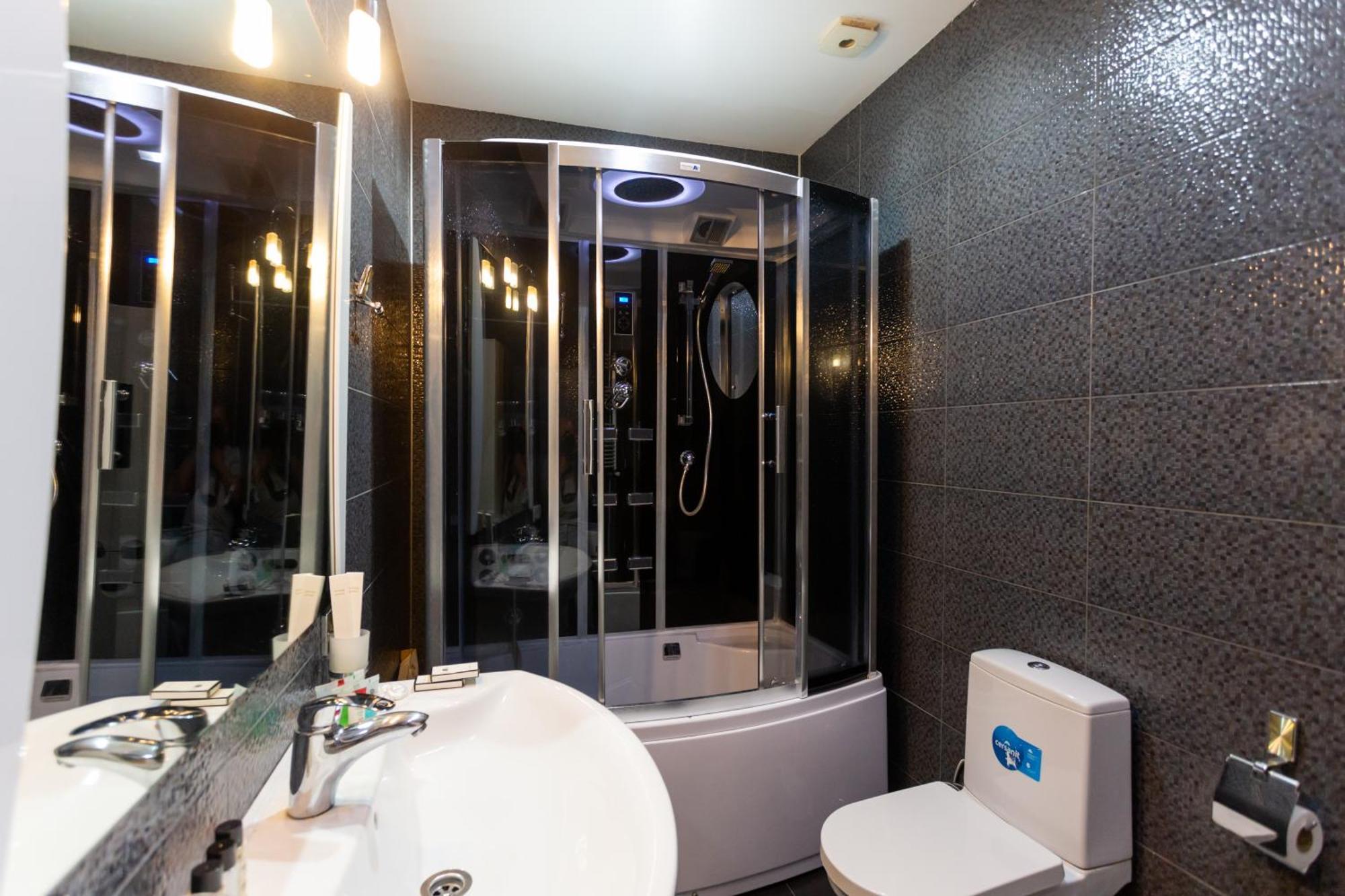 Two Bedroom Apartment In The City Center Tbilisi Exteriér fotografie